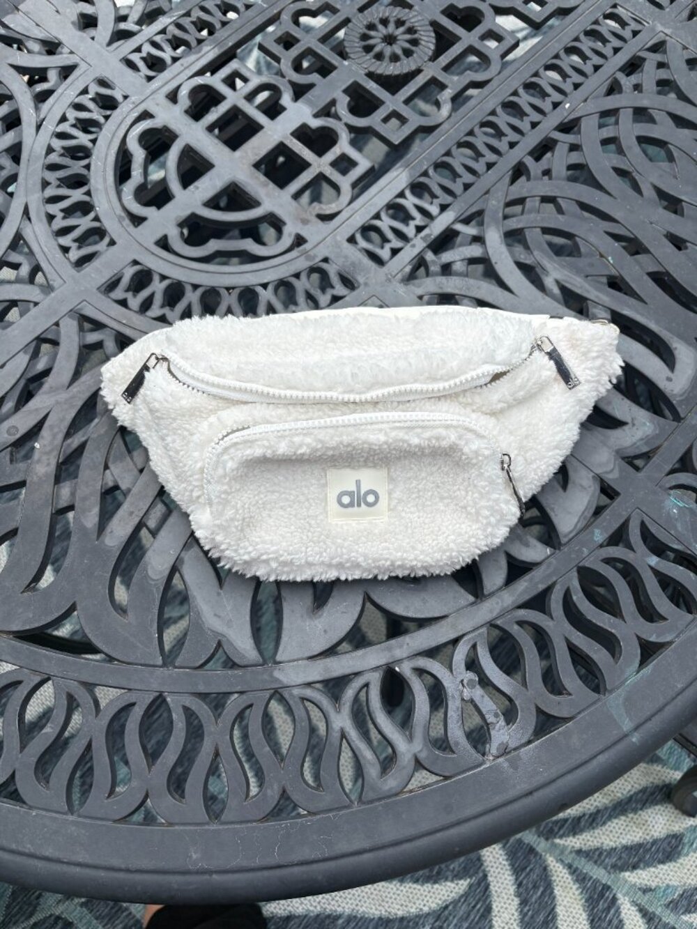 Alo Ivory Sherpa Explorer Cross Body - Never Used